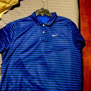 Mens Nike Dri-fit golf polo short sleeve. Size XL